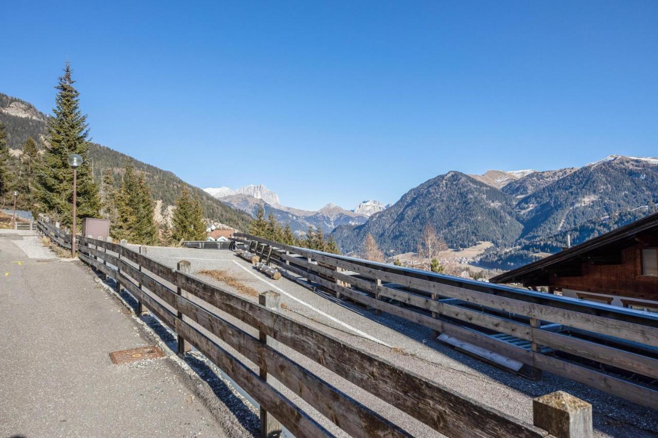 Villa Mazzel With Balcony Vigo di Fassa Luaran gambar